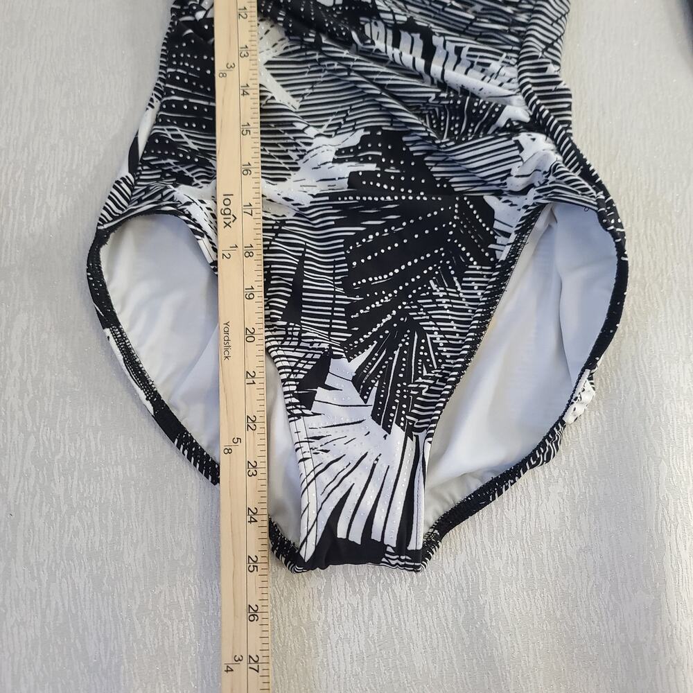 Miraclesuit It's A wrap in Moonlight Oasis Size 8 Beachy Vacation resort wear - Picture 7 of 12